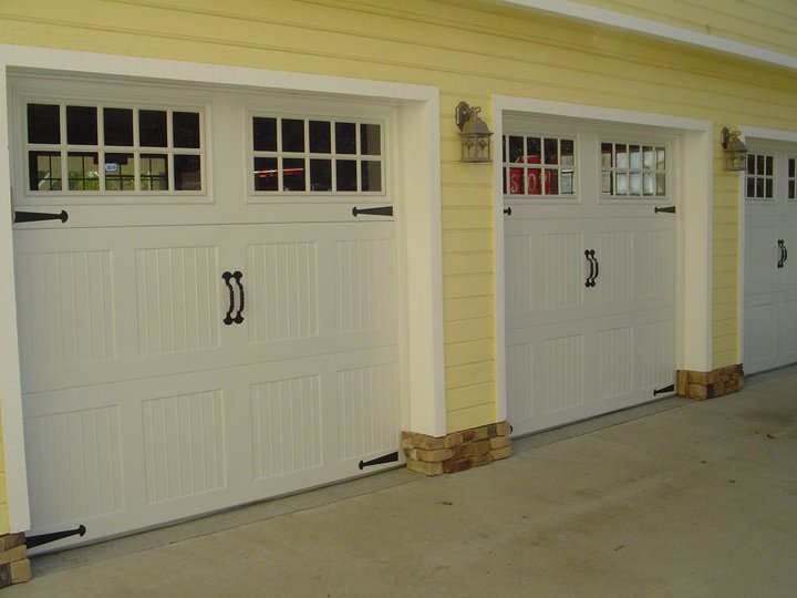 Brooke's Garage Doors and Painting Logo